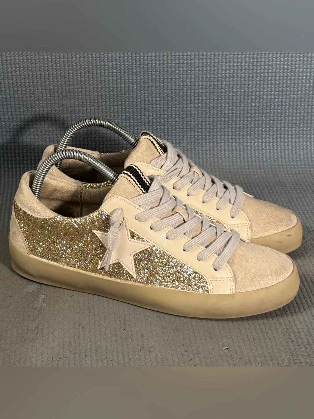 ShuShop Women’s Paula Fashion Sneakers Size 8